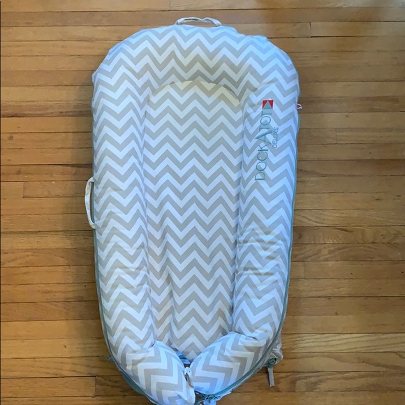Dockatot Other - Dockatot Deluxe+ Grey/White Chevron. Gently Used.